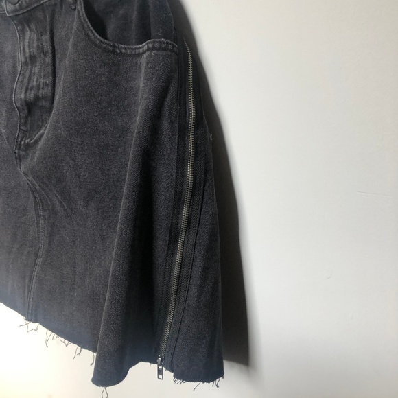 Forever 21 Plus size (3X)  black jean skirt - Picture 5 of 7